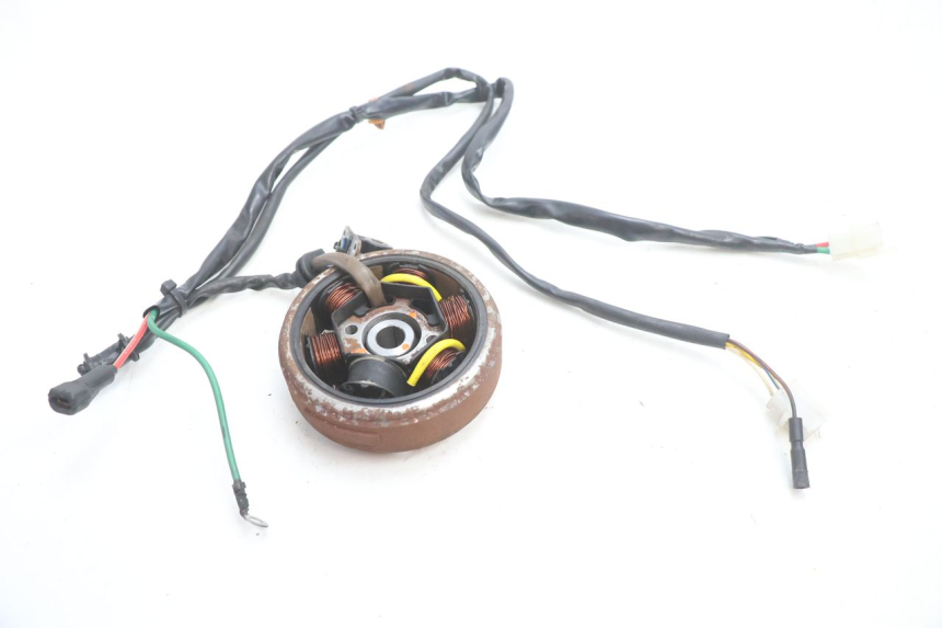 photo de ROTOR STATOR PEUGEOT TREKKER 50 (1995 - 2004) - Inny kąt widzenia