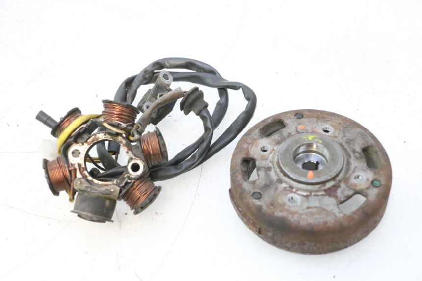 photo de ROTOR STATOR PEUGEOT TREKKER 50 (1995 - 2004) - Widok główny