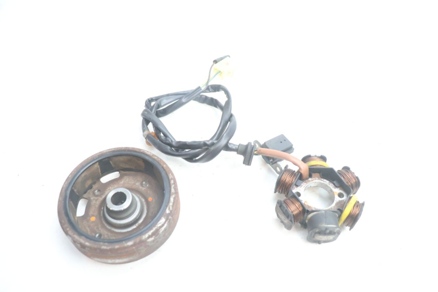 photo de ROTOR STATOR PEUGEOT TREKKER 50 (1995 - 2004) - Szczegół części