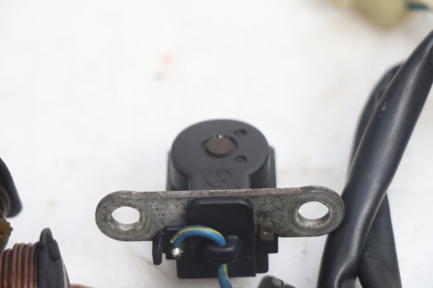 photo de ROTOR STATOR PEUGEOT TREKKER 50 (1995 - 2004) - Punkty mocowania