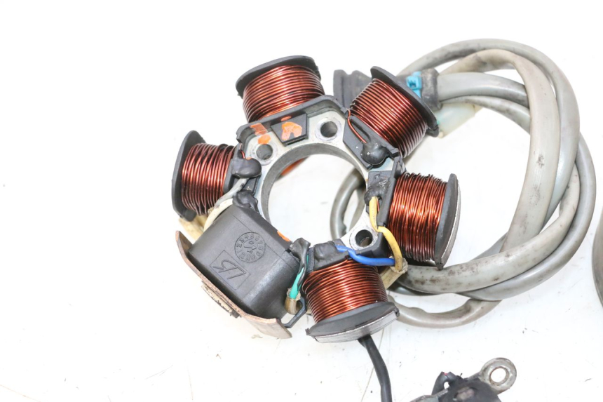 photo de ROTOR STATOR PIAGGIO TYPHOON 50 (2000 - 2009) - Zbliżenie komponentów