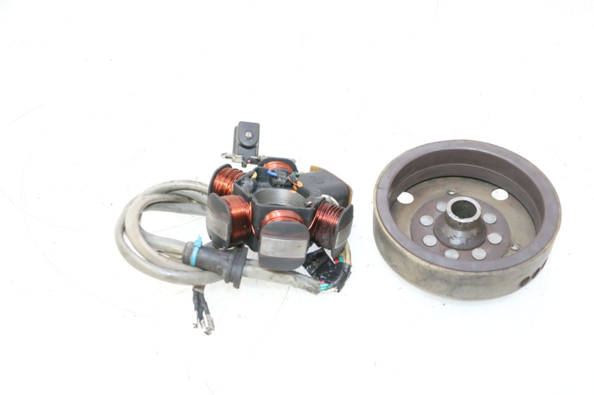 photo de ROTOR STATOR PIAGGIO TYPHOON 50 (2000 - 2009) - Punkty mocowania