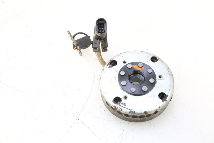 photo de ROTOR STATOR PIAGGIO TYPHOON 50 (2000 - 2009) - Szczegół części