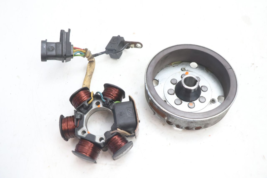 photo de ROTOR STATOR PIAGGIO TYPHOON 50 (2000 - 2009) - Szczegół części