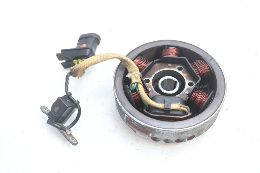 photo de ROTOR STATOR PIAGGIO TYPHOON 50 (2000 - 2009) - Inny kąt widzenia