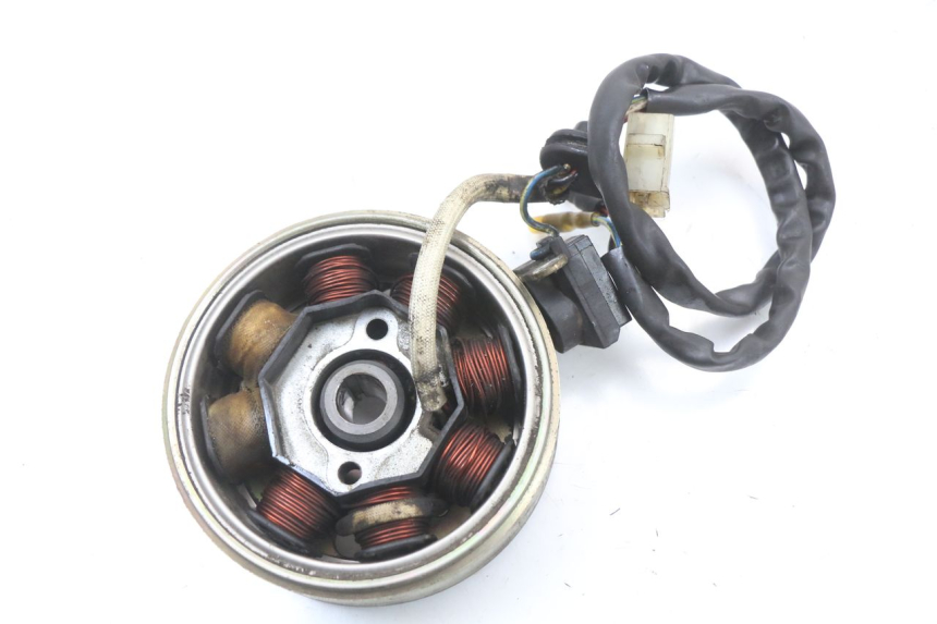 photo de ROTOR STATOR PEUGEOT V-CLIC VCLIC 50 (2007 - 2013) - Zoom stanu zużycia