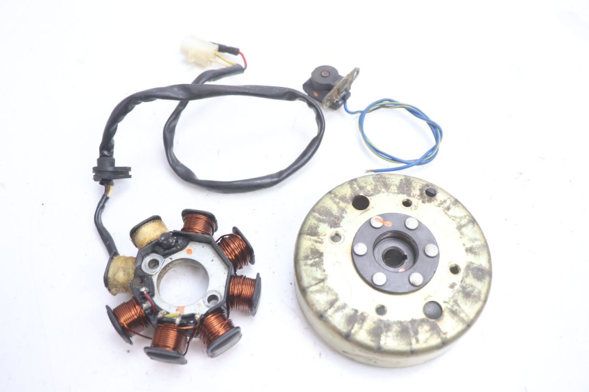 photo de ROTOR STATOR PEUGEOT V-CLIC VCLIC 50 (2007 - 2013) - Widok główny