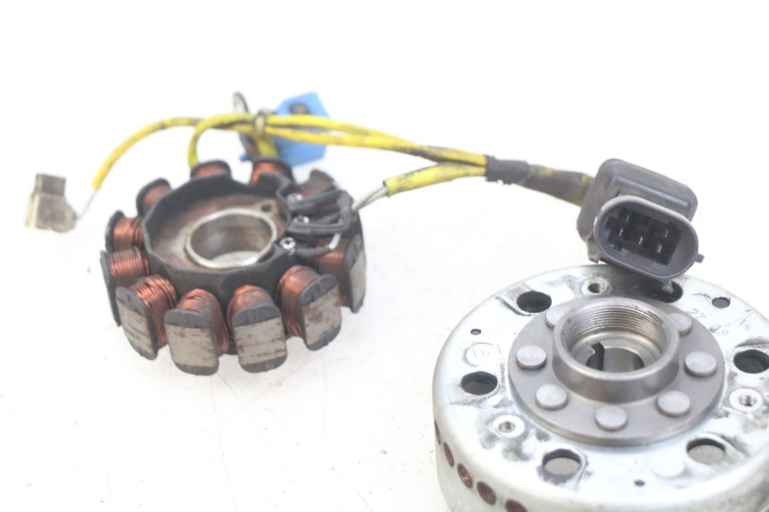 photo de ROTOR STATOR PIAGGIO VESPA LXV 125 (2006 - 2009) - Widok ogólny