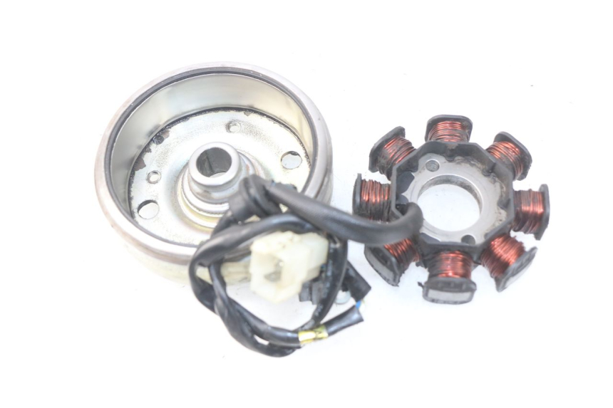 photo de ROTOR STATOR PEUGEOT VIVACITY NEW 4T 50 (2008 - 2017) - Zoom stanu zużycia