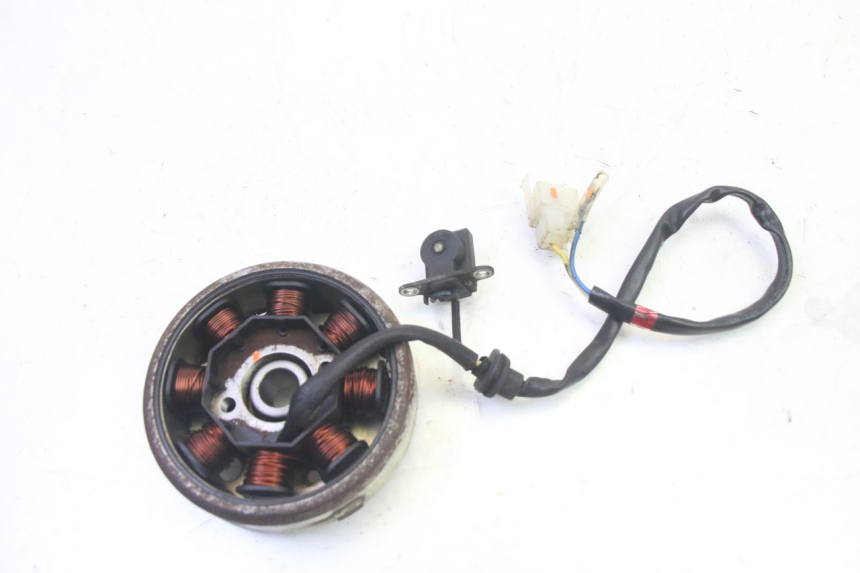 photo de ROTOR STATOR PEUGEOT VIVACITY NEW 4T 50 (2008 - 2017) - Zoom stanu zużycia