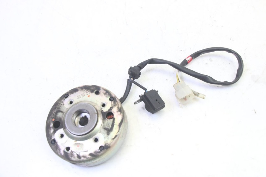 photo de ROTOR STATOR PEUGEOT VIVACITY NEW 4T 50 (2008 - 2017) - Inny kąt widzenia