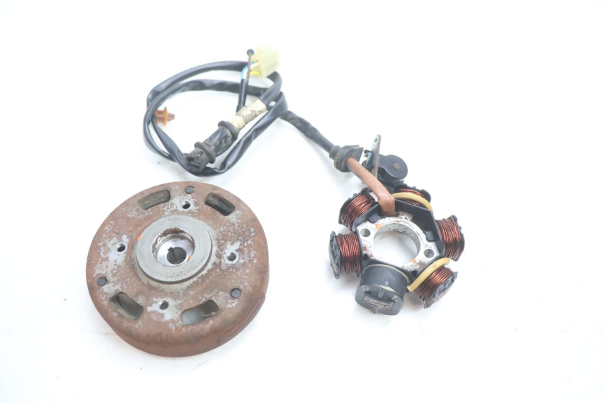 photo de ROTOR STATOR PEUGEOT VIVACITY 50 (1998 - 2003) - Widok główny
