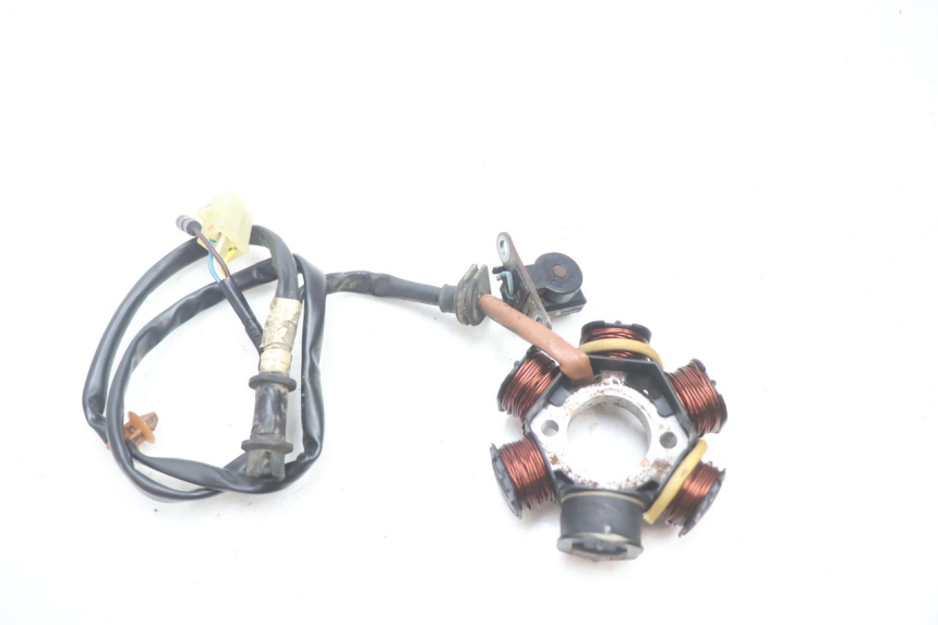 photo de ROTOR STATOR PEUGEOT VIVACITY 50 (1998 - 2003) - Zbliżenie techniczne
