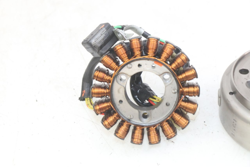 photo de ROTOR STATOR DAELIM VJ ROADWIN FI 125 (2008 - 2017) - Stan powierzchni