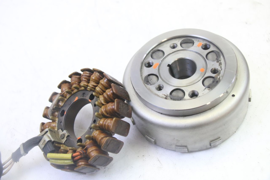 photo de ROTOR STATOR YAMAHA X-CITY XCITY 125 (2007 - 2013) - Zbliżenie techniczne