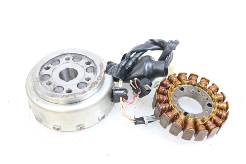 photo de ROTOR STATOR YAMAHA X-MAX XMAX 125 (2010 - 2013) - Zbliżenie techniczne