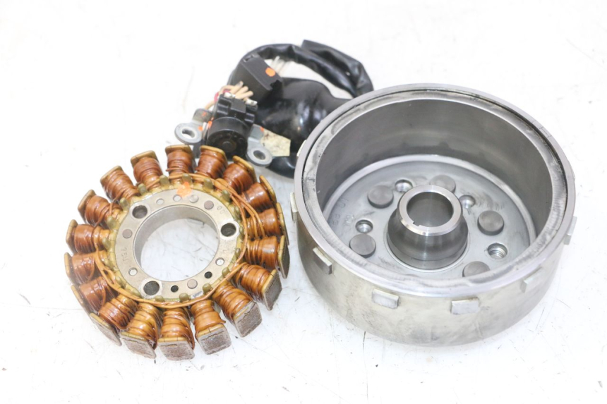 photo de ROTOR STATOR YAMAHA XMAX X-MAX 125 (2006 - 2009) - Zoom stanu zużycia