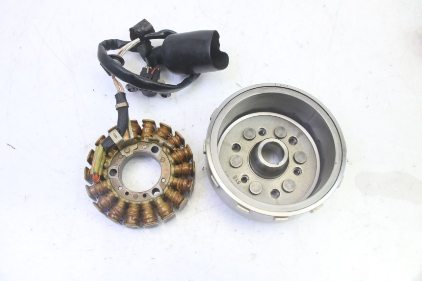 photo de ROTOR STATOR YAMAHA XMAX X-MAX 125 (2006 - 2009) - Widok główny