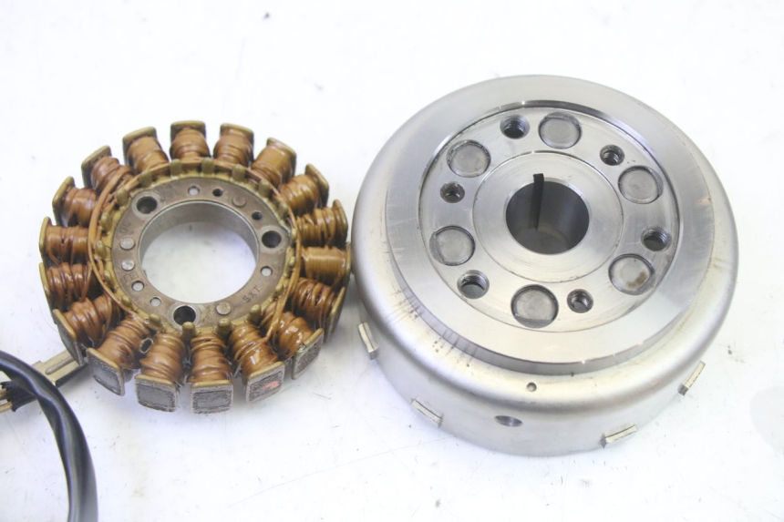 photo de ROTOR STATOR YAMAHA XMAX X-MAX 125 (2006 - 2009) - Szczegół części