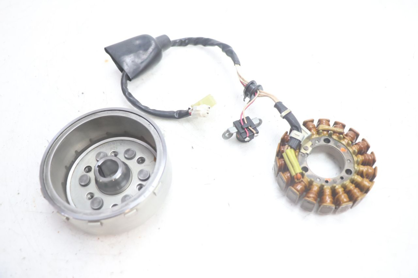 photo de ROTOR STATOR YAMAHA XMAX X-MAX 125 (2006 - 2009) - Szczegół części