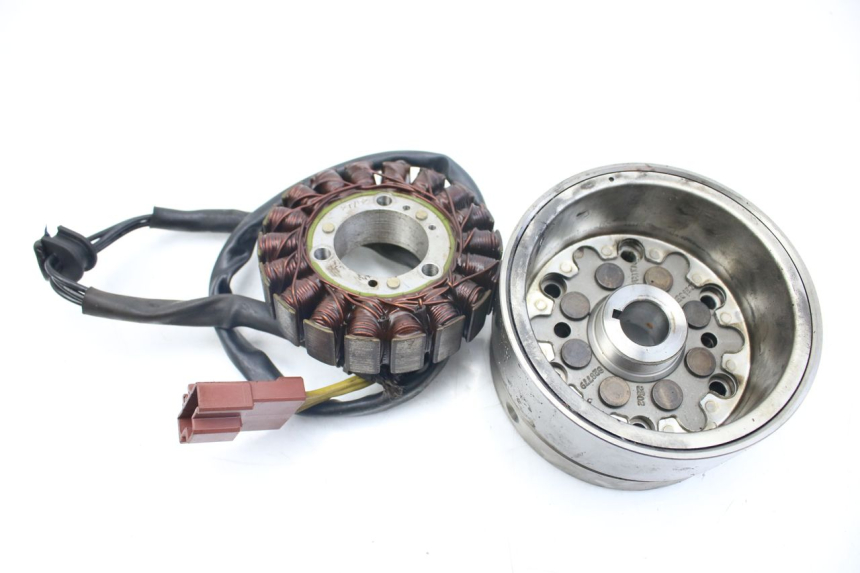 photo de ROTOR STATOR PIAGGIO X9 EVOLUTION 500 (2003 - 2005) - Punkty mocowania