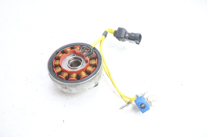 photo de ROTOR STATOR PIAGGIO X9 EVOLUTION 125 (2003 - 2007) - Inny kąt widzenia