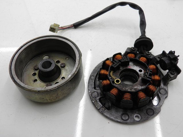 photo de ROTOR STATOR YAMAHA YN NEO'S 50 (1997 - 2004) - Widok główny