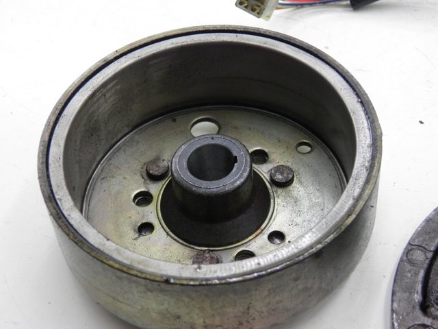 photo de ROTOR STATOR YAMAHA YN NEO'S 50 (1997 - 2004) - Zoom stanu zużycia