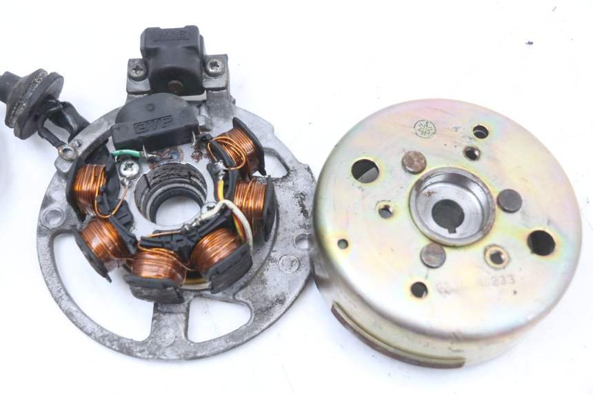 photo de ROTOR STATOR YAMAHA YE ZEST 50 (1992 - 1998) - Szczegół części