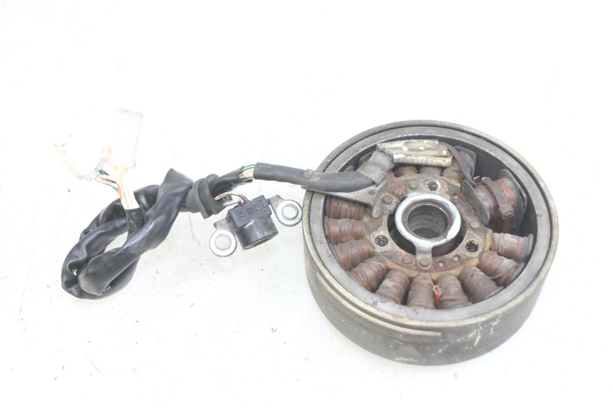 photo de ROTOR STATOR YAMAHA YP MAJESTY 125 (1998 - 2001) - Szczegół części