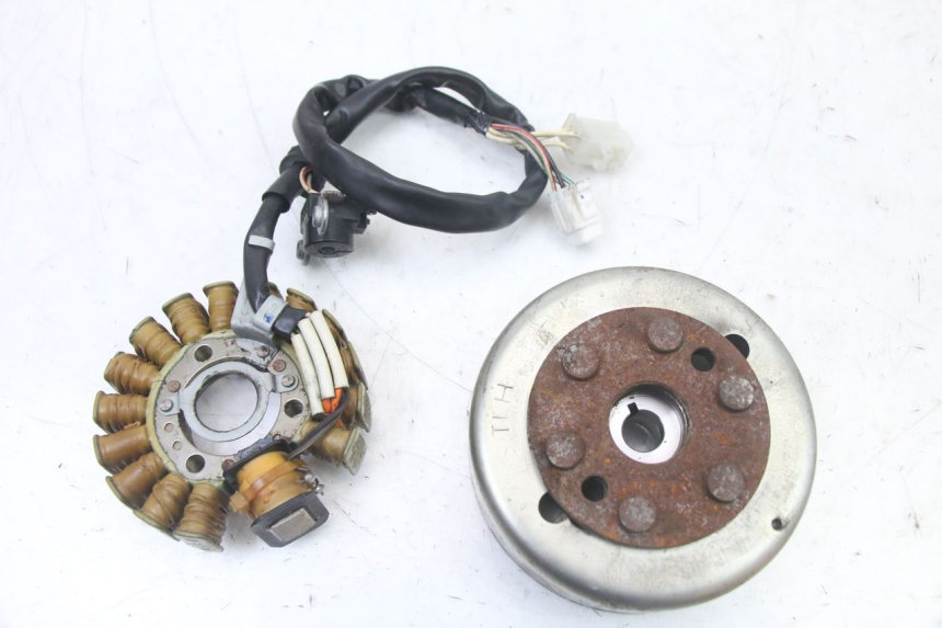 photo de ROTOR STATOR YAMAHA YP MAJESTY 125 (2007 - 2010) - Widok główny