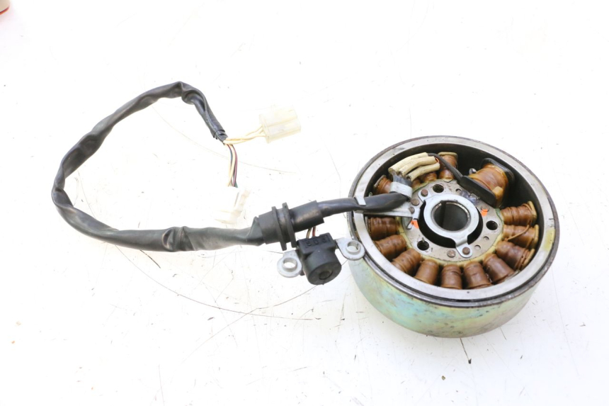 photo de ROTOR STATOR YAMAHA YP MAJESTY 125 (1998 - 2001) - Inny kąt widzenia