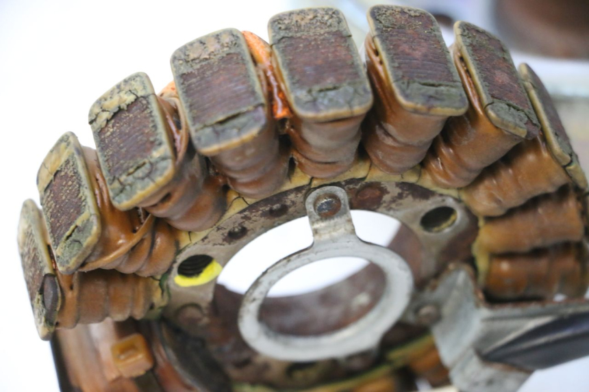 photo de ROTOR STATOR YAMAHA YP MAJESTY 125 (2002 - 2006) - Zbliżenie techniczne