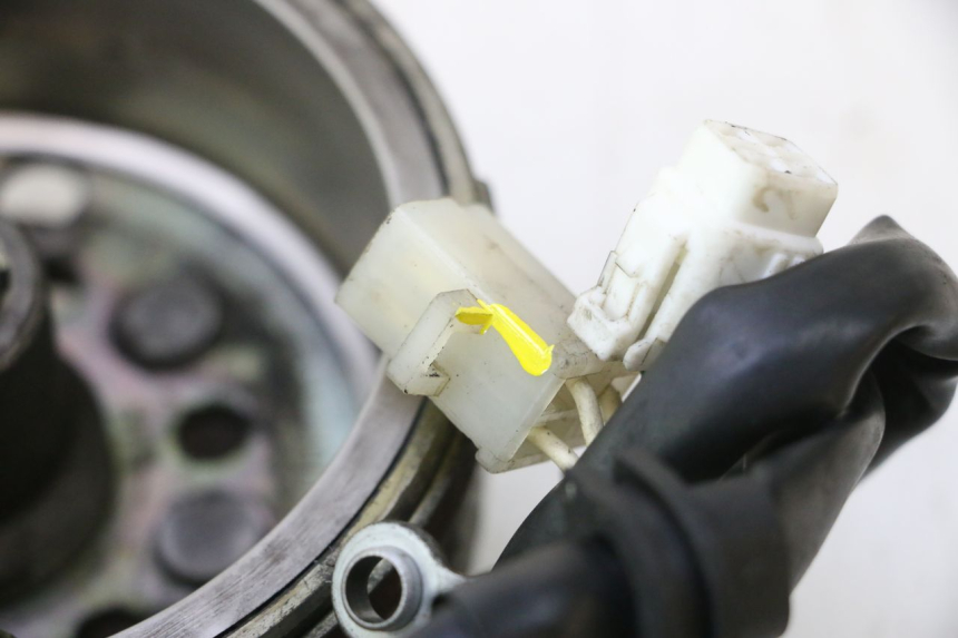photo de ROTOR STATOR YAMAHA YP MAJESTY 125 (1998 - 2001) - Inny kąt widzenia