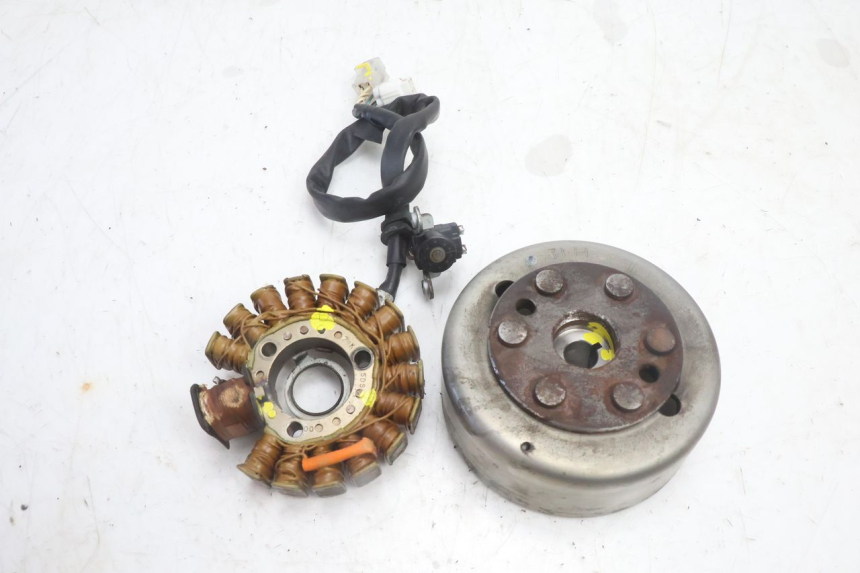 photo de ROTOR STATOR YAMAHA YP MAJESTY 125 (2007 - 2010) - Widok główny