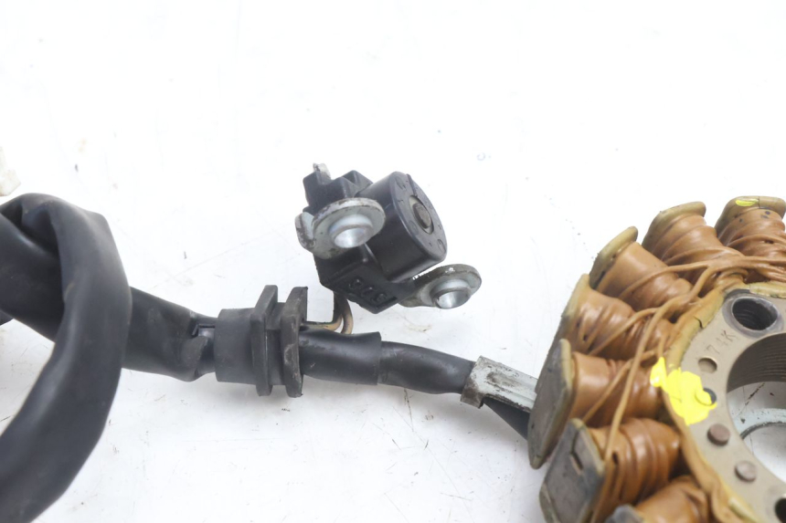 photo de ROTOR STATOR YAMAHA YP MAJESTY 125 (2007 - 2010) - Punkty mocowania