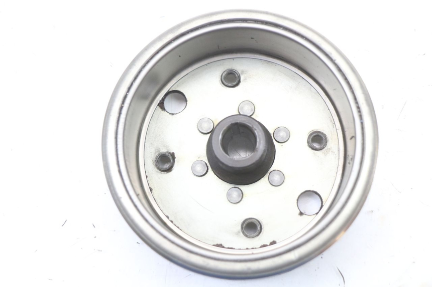 photo de ROTOR STATOR UNIVERSAL BIKE ZN50QT-11B 50 (2018 - 2021) - Zbliżenie techniczne