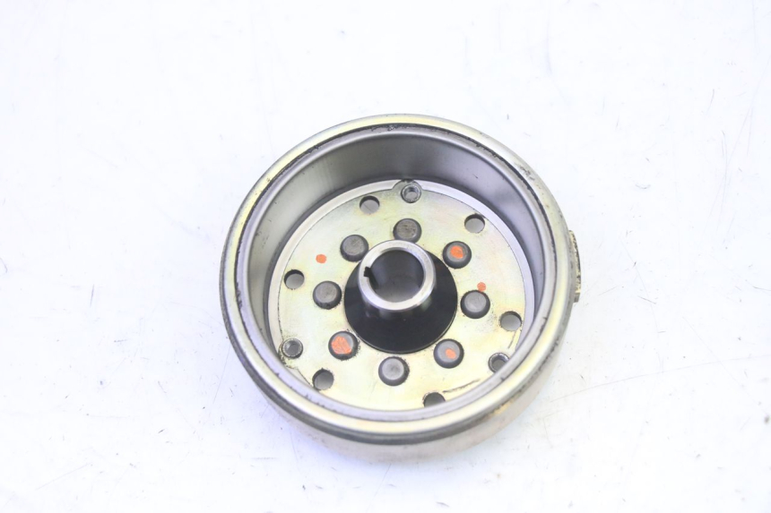 photo de ROTOR PEUGEOT VIVACITY NEW 2T 50 (2008 - 2017) - Inny kąt widzenia