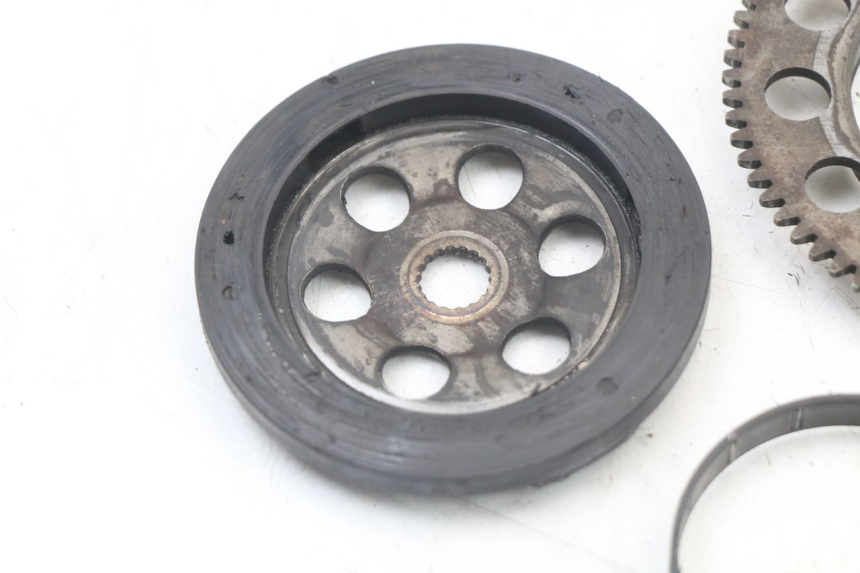 photo de WOLNOBIEG ROZRUSZNIKA YAMAHA BW'S 50 (2004 - 2017) - Zbliżenie techniczne