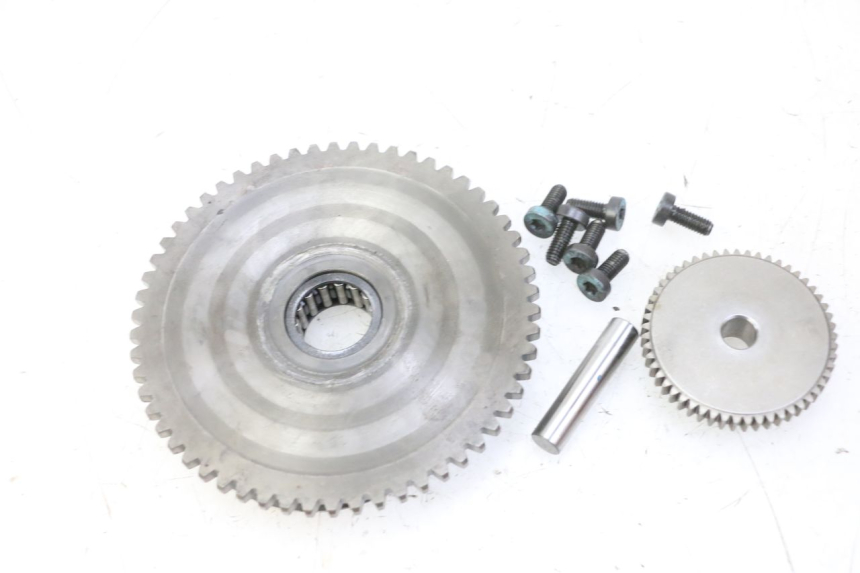 photo de WOLNOBIEG ROZRUSZNIKA HONDA CBF 125 (2009 - 2015) - Zbliżenie techniczne