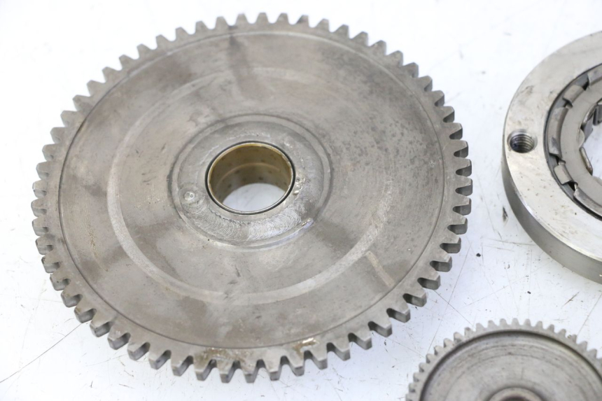 photo de WOLNOBIEG ROZRUSZNIKA HONDA FES S-WING SWING ABS 125 (2007 - 2015) - Inny kąt widzenia