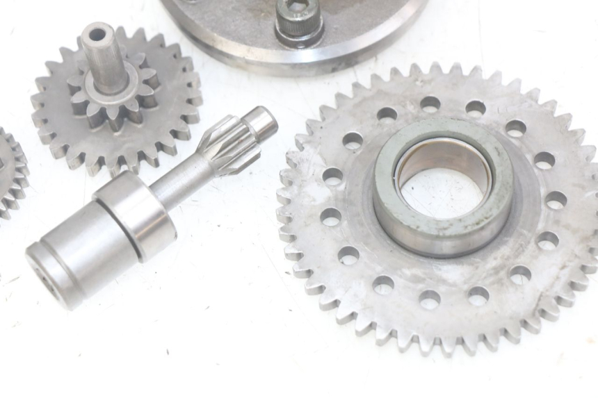 photo de WOLNOBIEG ROZRUSZNIKA YAMAHA FZS FAZER 600 (1998 - 2001) - Punkty mocowania