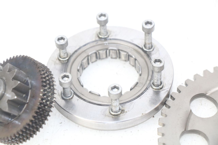 photo de WOLNOBIEG ROZRUSZNIKA PEUGEOT GEOPOLIS 400 (2007 - 2013) - Zbliżenie techniczne