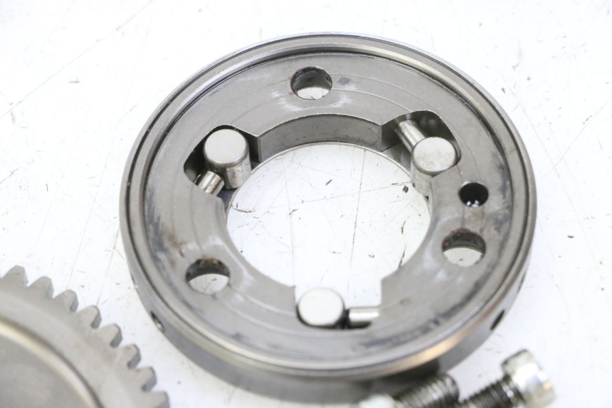 photo de WOLNOBIEG ROZRUSZNIKA KYMCO GRAND DINK 125 (2008 - 2014) - Stan powierzchni