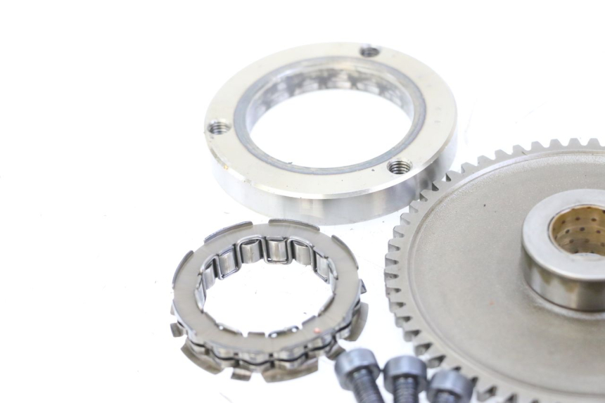 photo de WOLNOBIEG ROZRUSZNIKA HONDA FES S-WING SWING ABS 125 (2007 - 2015) - Inny kąt widzenia