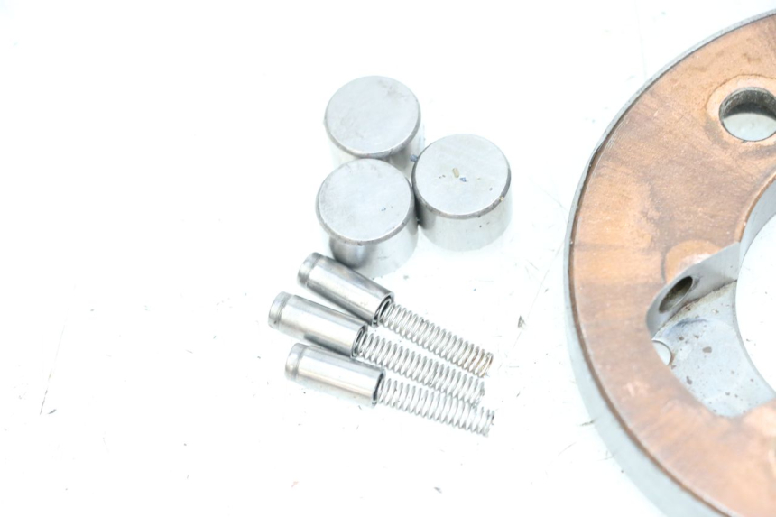 photo de WOLNOBIEG ROZRUSZNIKA ASTOR ORCAL 125 (2015 - 2017) - Zbliżenie techniczne