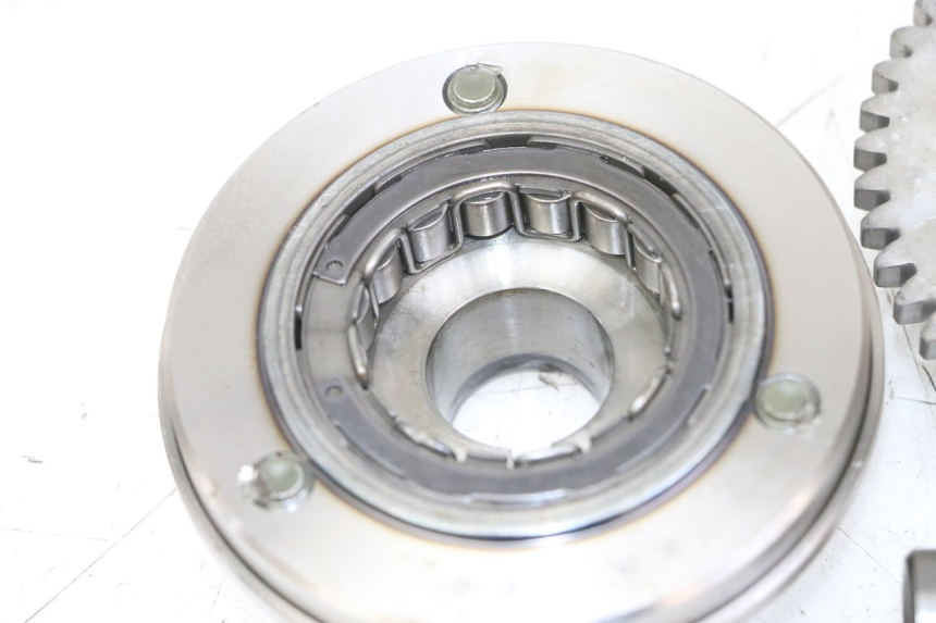 photo de WOLNOBIEG ROZRUSZNIKA YAMAHA FZS FAZER 600 (2001 - 2003) - Inny kąt widzenia