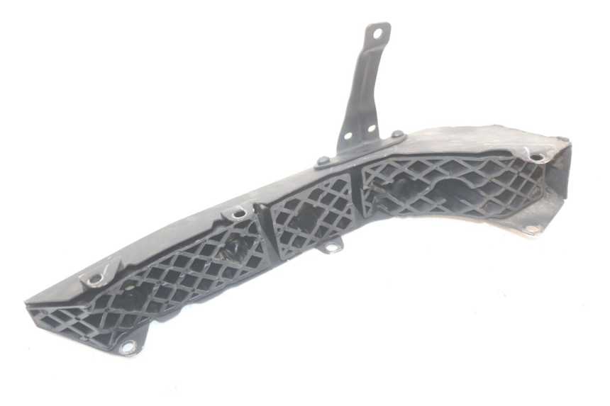 photo de OSŁONA SILNIKA HUSQVARNA SVARTPILEN 401 (2018 - 2023) - Zbliżenie techniczne