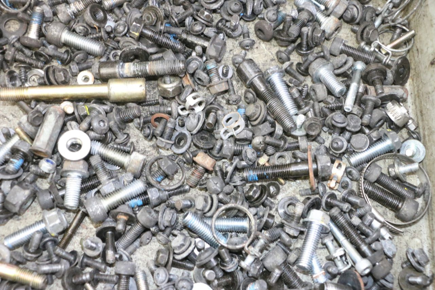 photo de WOREK ŚRUB I WKRĘTÓW QUADRO 4 4D 350 (2015 - 2018) - Szczegół części