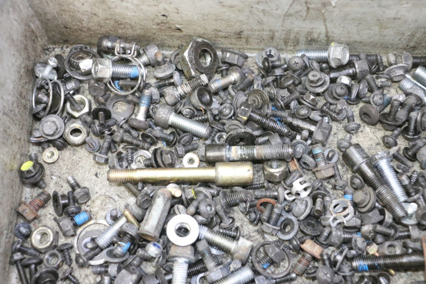 photo de WOREK ŚRUB I WKRĘTÓW QUADRO 4 4D 350 (2015 - 2018) - Zoom stanu zużycia